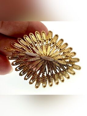 Vintage Monet Gold Tone Openwork Sunburst Floral Brooch Signed 1970s